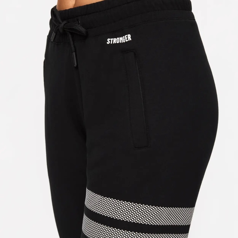💋 Stronger black sweatpants NEW w/o tags *Medium